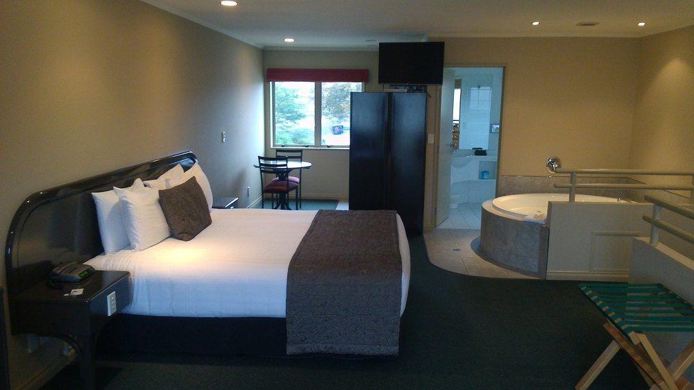 Cornwall Motor Lodge Palmerston North Dış mekan fotoğraf