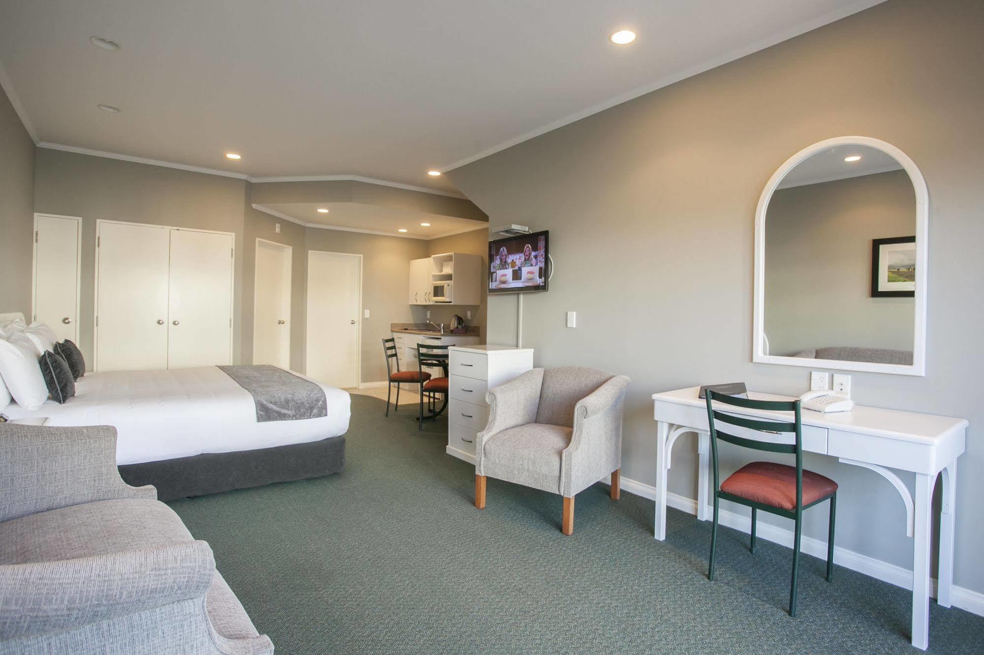 Cornwall Motor Lodge Palmerston North Dış mekan fotoğraf