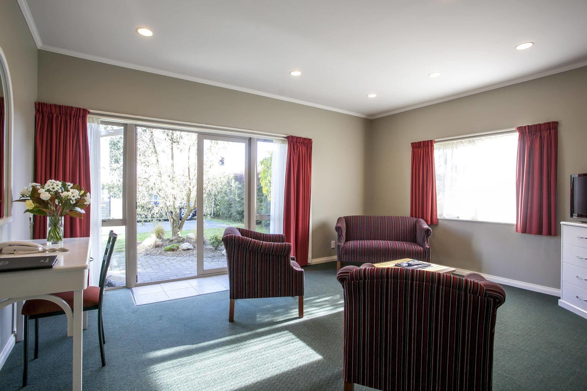 Cornwall Motor Lodge Palmerston North Dış mekan fotoğraf